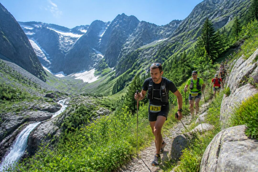 découvrez le défi du gioberney, un trail mythique situé au cœur de la vallée du valgaudemar, offrant des paysages époustouflants et une expérience inoubliable pour les passionnés de course en pleine nature.